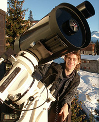 Sebastian Voltmer am Teleskop